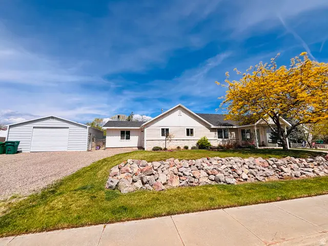 412 W Center St, Blanding, UT 84511 - #1