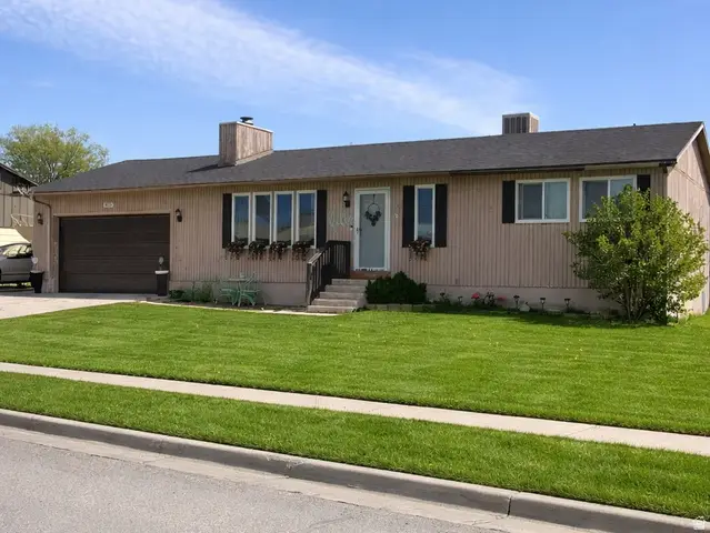810 N Pinewood Cir, Price, UT 84501 - #1