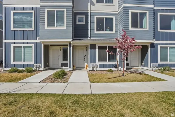 971 E Citadel Ln, Saratoga Springs, UT 84045