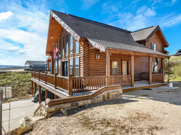 2372 S Hidaway Cir, Garden City, UT 84028