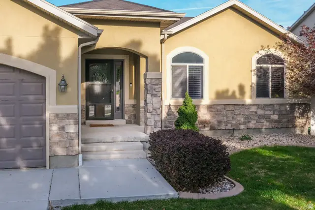 13141 S Woods Park Dr W, Herriman, UT 84065 - #2