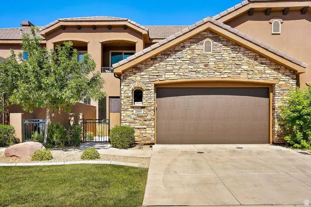 2009 N Coral Ridge Dr, Washington, UT 84780 - #2