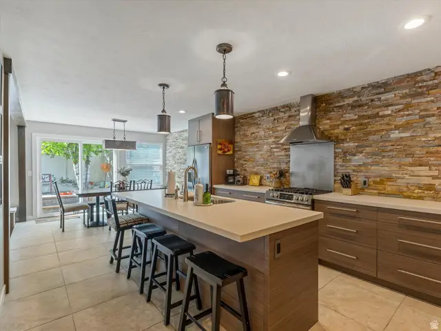 3576 E Rustic Spring Ln S, Cottonwood Heights, UT 84121 - #2