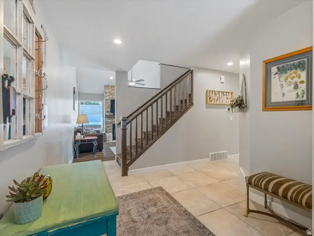 3576 E Rustic Spring Ln S, Cottonwood Heights, UT 84121 - #3