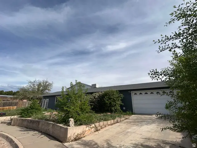 450 Minor Ct, Moab, UT 84532 - #2
