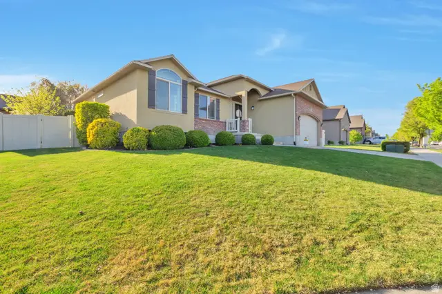 12346 S Black Canyon Rd W, Riverton, UT 84096 - #2