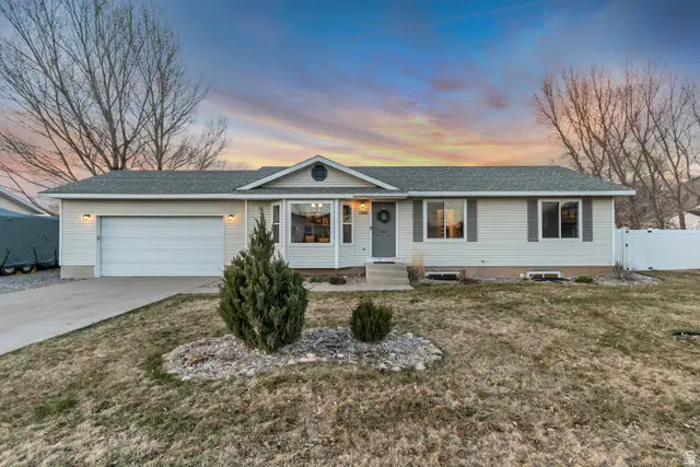 1041 E 30 S, Hyrum, UT 84319 - #2