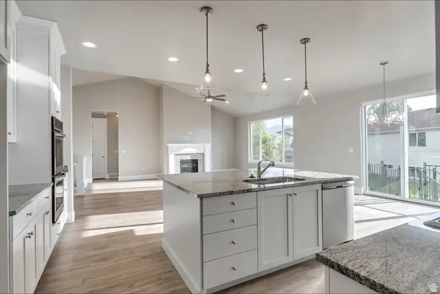 6586 W Sunrise Ridge Ct S, West Valley City, UT 84128 - #3