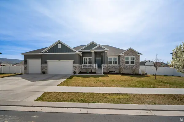 206 E Mount Emmons Dr #1438, Eagle Mountain, UT 84005