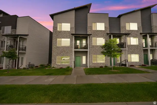 3078 N Bend Ln E, Layton, UT 84040 - #1