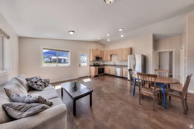 69 N Mount Peale Dr, Moab, UT 84532 - #3