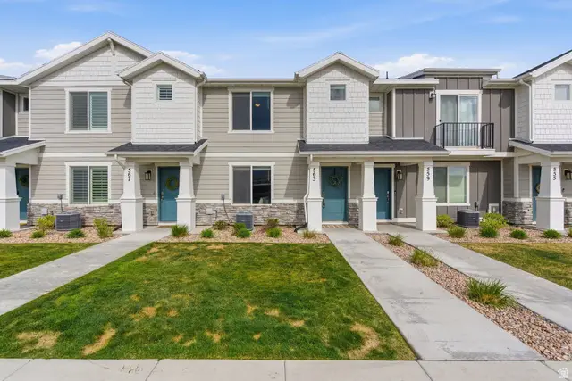 563 N Willow Springs Ave W, Lehi, UT 84048 - #2
