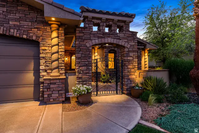 1941 N Cascade Canyon Dr, Saint George, UT 84770 - #2