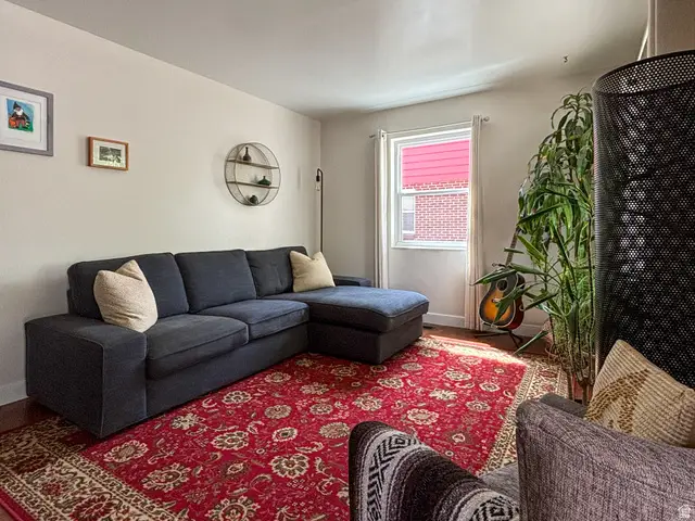 956 N Victoria Way, Salt Lake City, UT 84116 - #2