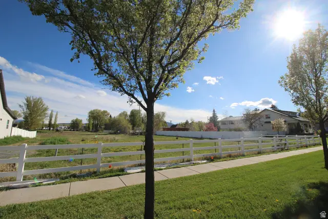 373 W 300 N, Hyrum, UT 84319 - #2