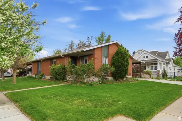 6112 S Vineway Cir E, Salt Lake City, UT 84121 - #1