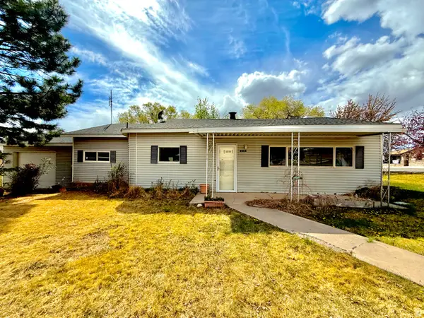 20 S 200 W, Bicknell, UT 84715