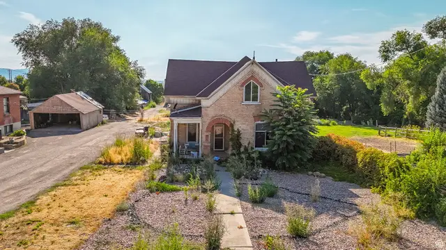 1632 S Main St, Springville, UT 84663 - #2