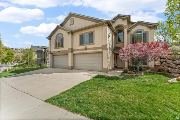 178 E Edgecrest Ln, North Salt Lake, UT 84054