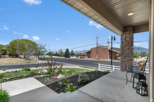 5613 W Horse Spring Ct S, Herriman, UT 84096 - #3