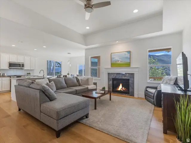 6709 W Desert Lily Cir, Midvale, UT 84047 - #3