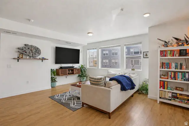 8345 S Iris Lumi Ln #202, Midvale, UT 84047 - #2