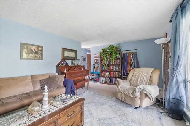 1095 Park Ave, Logan, UT 84321 - #3