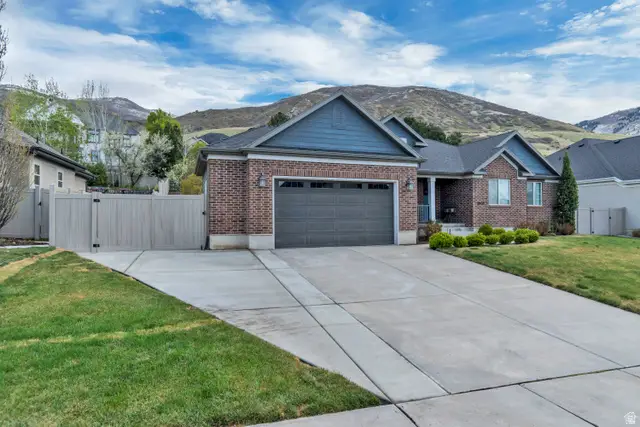1668 N 400 W, Farmington, UT 84025 - #3