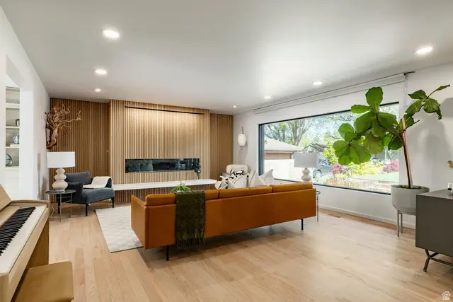 2070 E Browning Ave S, Salt Lake City, UT 84108 - #2