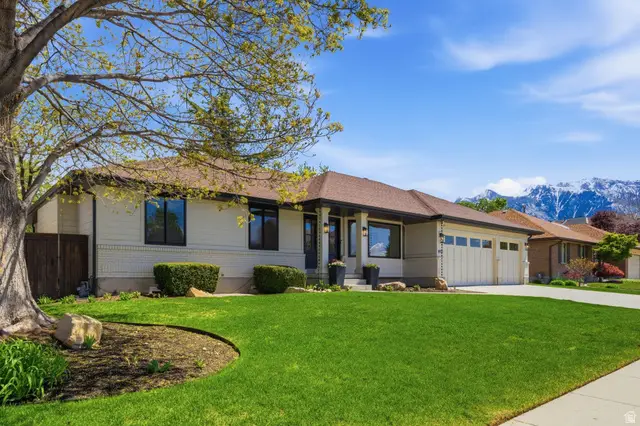 8917 S Sunridge Dr E, Sandy, UT 84093 - #2