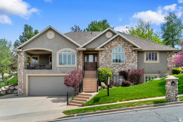 184 N Wood Hill Ln E, North Salt Lake, UT 84054