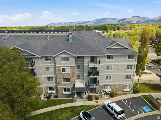 1205 E Privet Dr #102, Cottonwood Heights, UT 84121 - #2