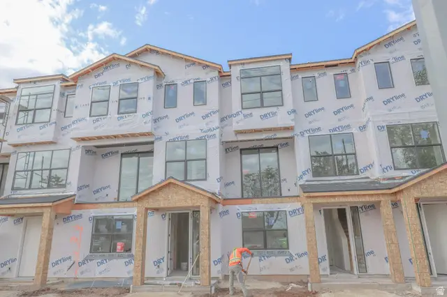 948 E Grape Ivy Way S #102, Millcreek, UT 84106 - #2