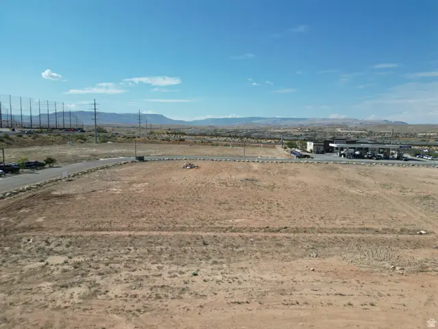 1 Pioneer Pkwy, Saint George, UT 84790 - #3