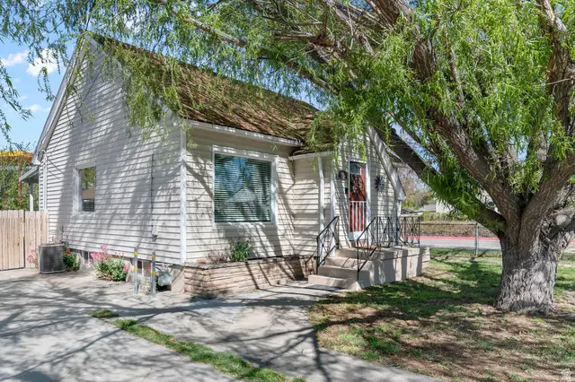 7856 S Pioneer St W, Midvale, UT 84047 - #3