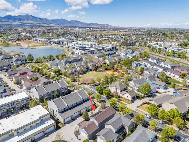 4489 W Iron Mountain Dr, South Jordan, UT 84009 - #3