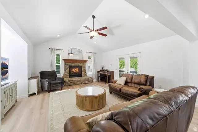 463 E 1310 S, Kaysville, UT 84037 - #1