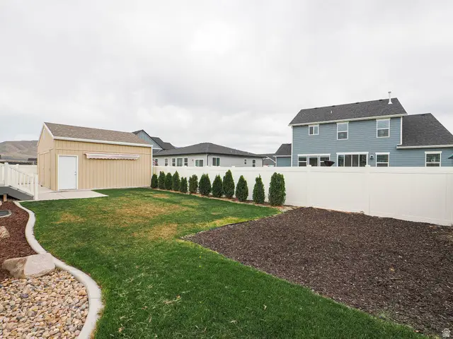 868 E Cliffrose Dr, Eagle Mountain, UT 84005 - #3