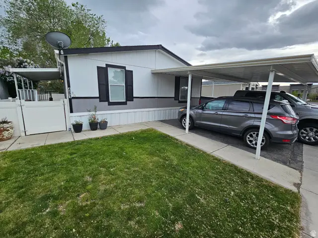 461 W 9260 S #18, Sandy, UT 84070 - #1