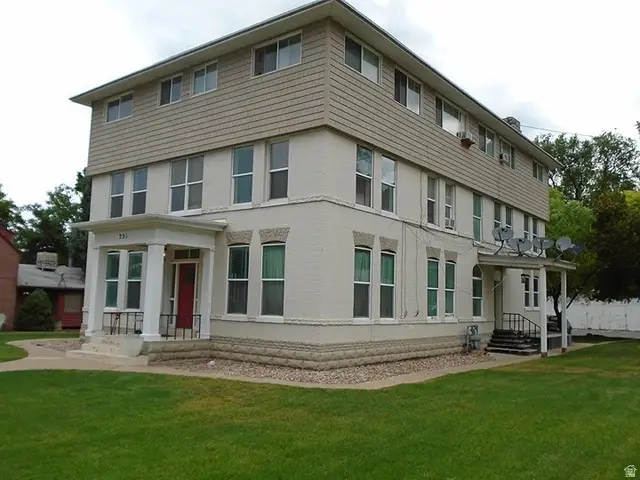 251 E 300 S, Springville, UT 84663 - #2