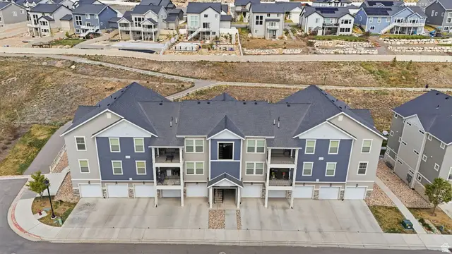 1838 W Eaglewood Dr #202, Saratoga Springs, UT 84045 - #2