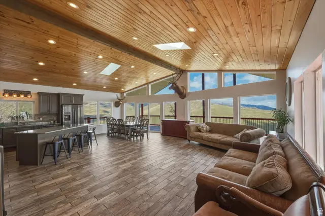 4186 Oakview Dr, Coalville, UT 84017 - #3