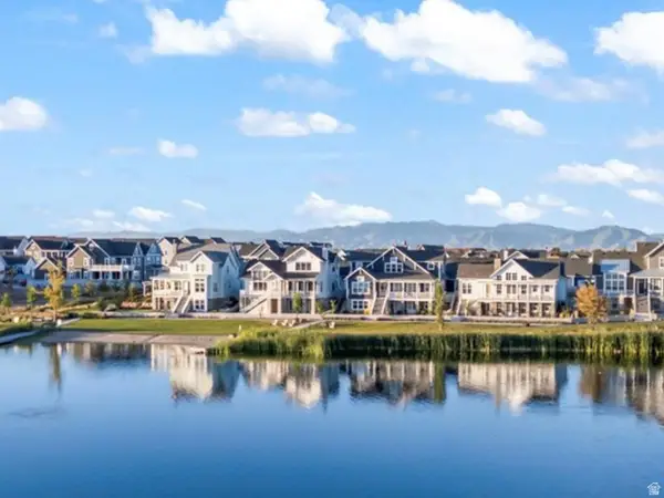 6707 W Lake Ave S, South Jordan, UT 84009