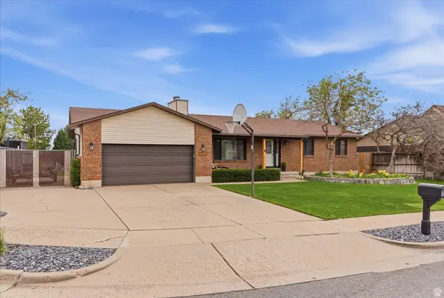 2860 E 3575 N, Layton, UT 84040 - #2