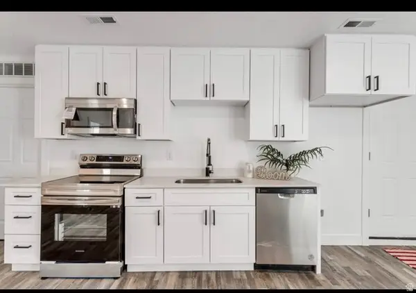 175 S Eagle St, Eureka, UT 84628