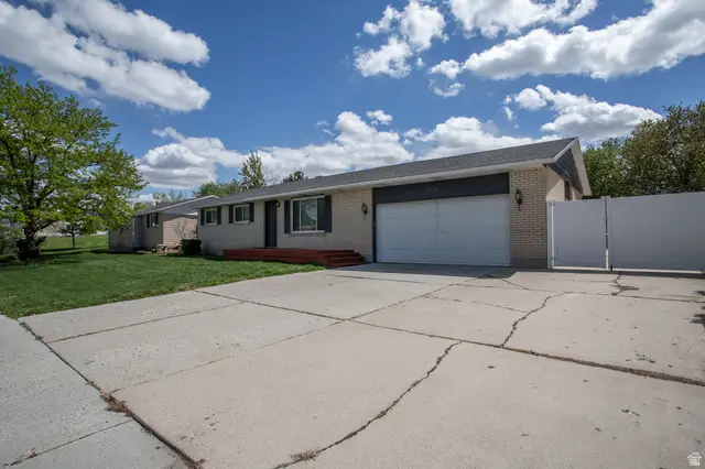 3305 W Paula Ann St S, Taylorsville, UT 84129 - #3
