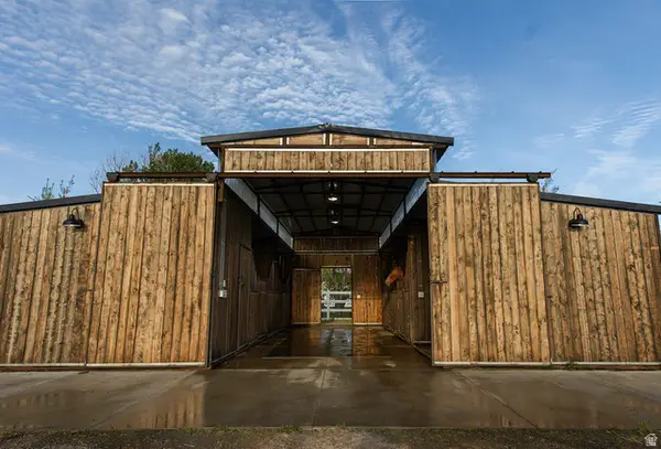 5714 S 6950 W, Hooper, UT 84315