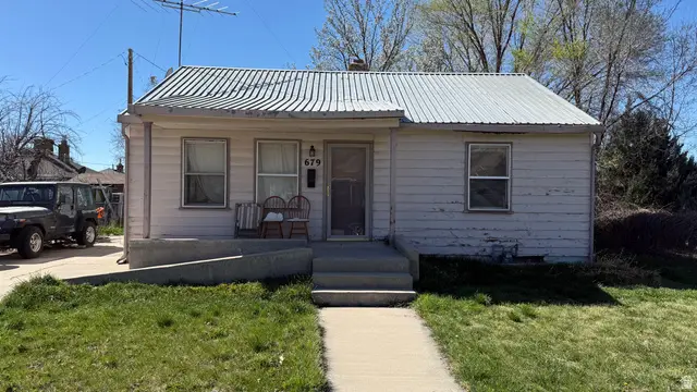 679 Brookside Dr, Springville, UT 84663 - #3