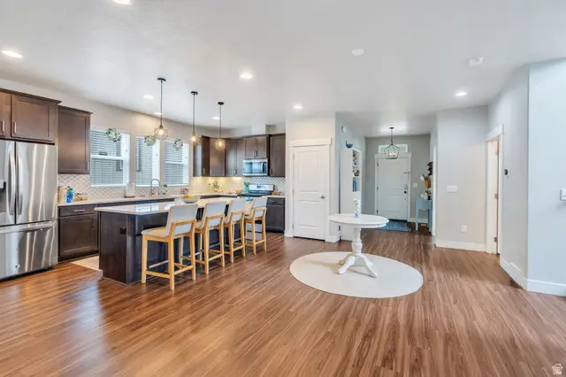 6437 W Early Bird Dr, South Jordan, UT 84009 - #2