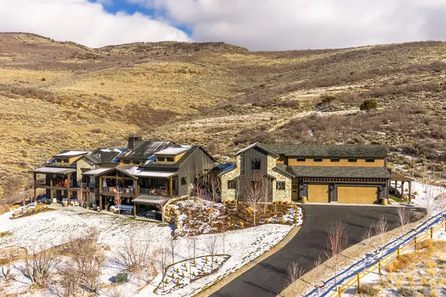 355 N Greener Hills Ln, Heber City, UT 84032 - #2